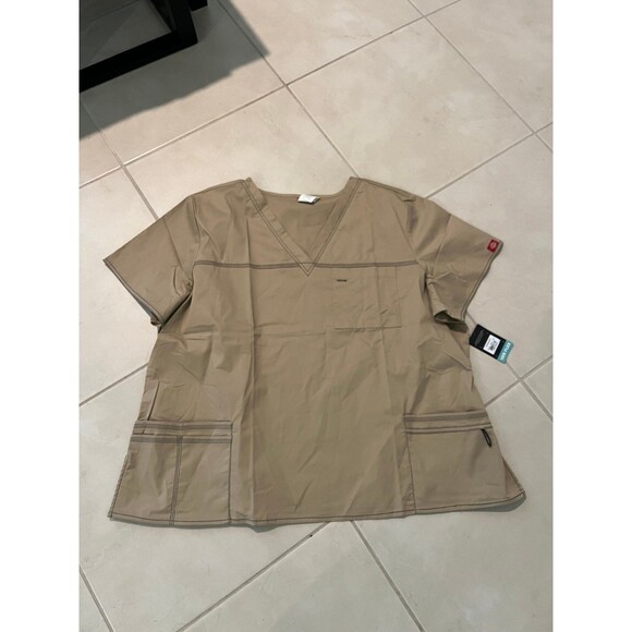 Dickies Tops - NWT dickies 4XL nurse scrub top beige UF6